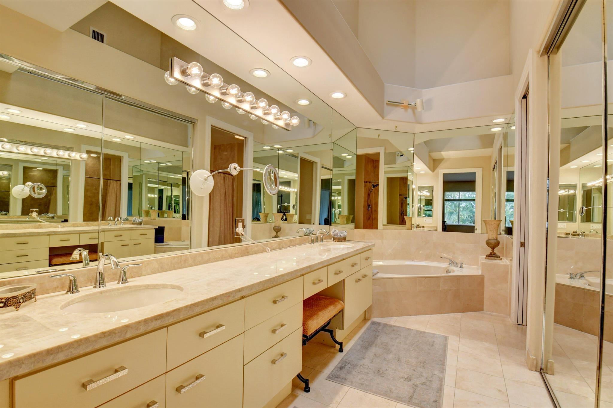 2464 NW 59th Street 1103