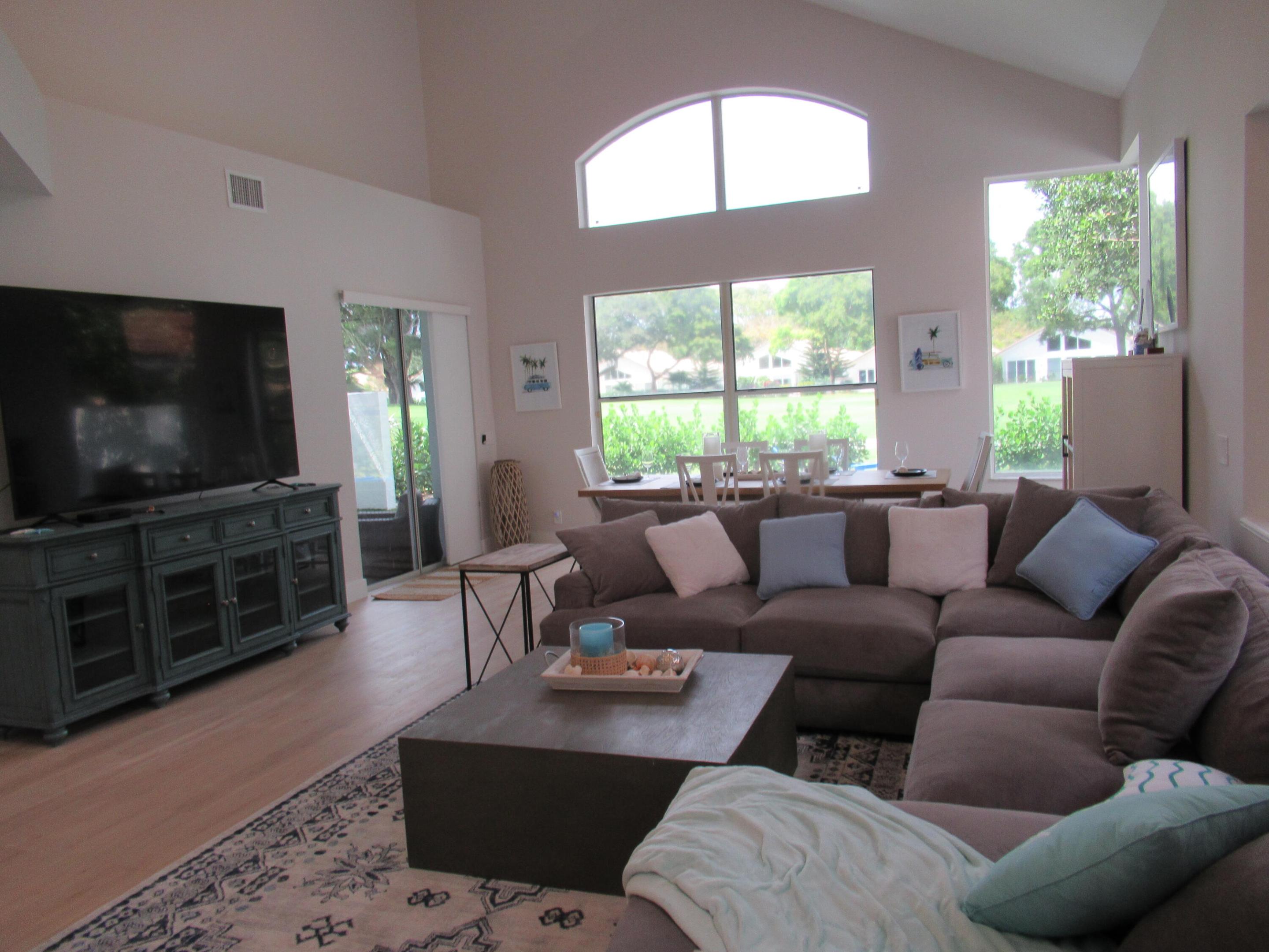2237 NW 53rd Street