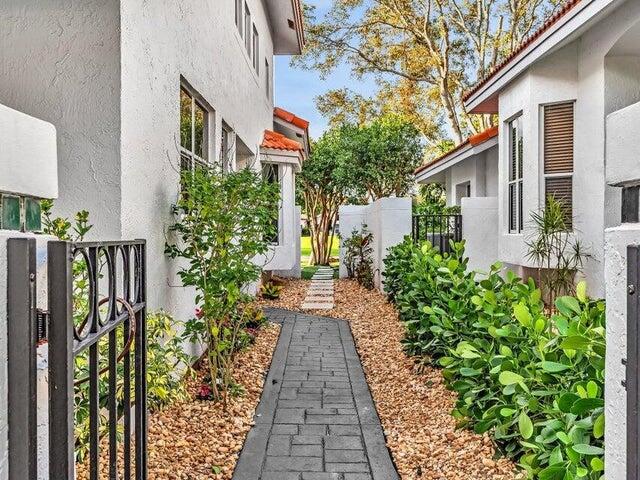2237 NW 53rd Street