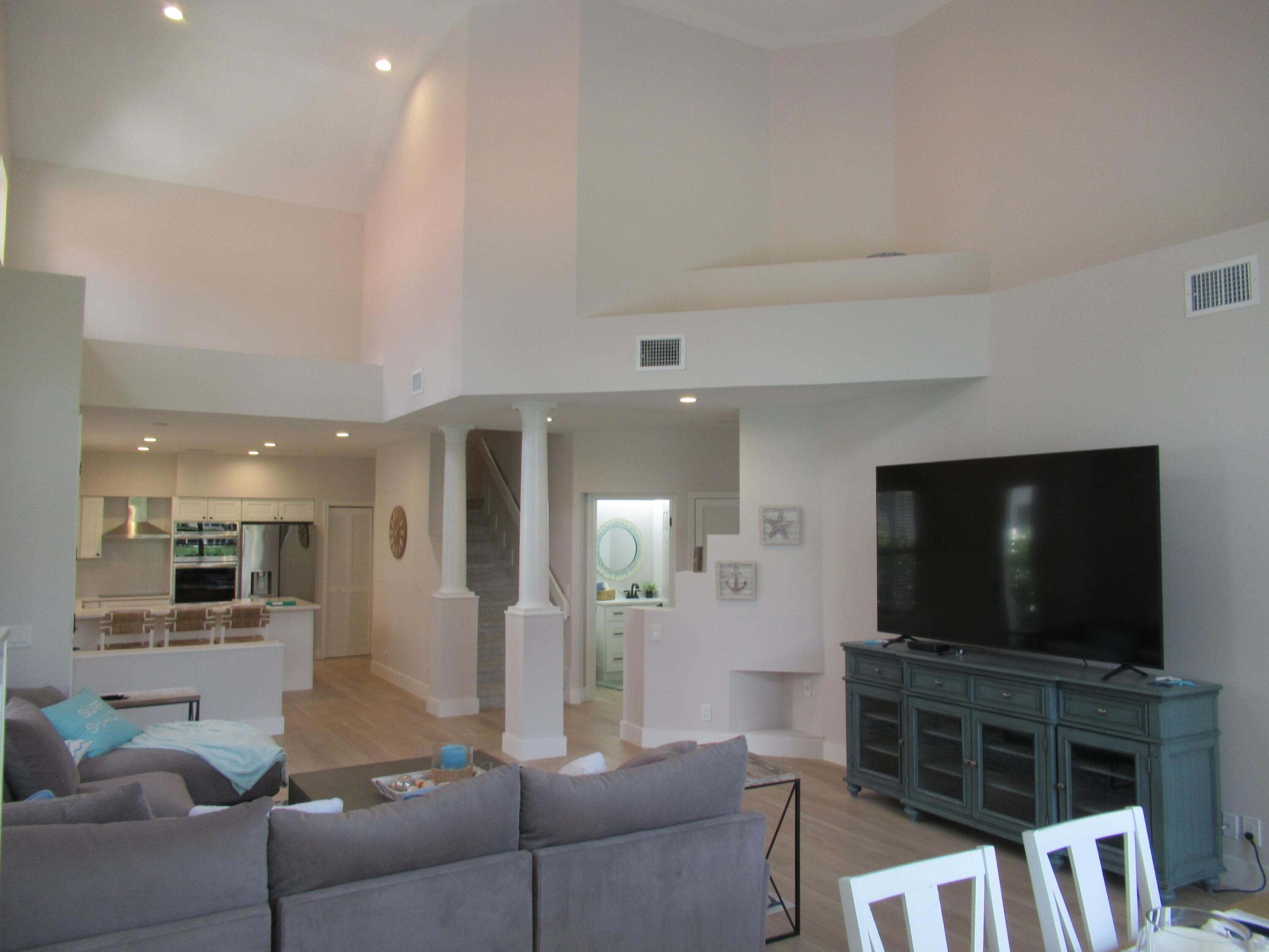 2237 NW 53rd Street