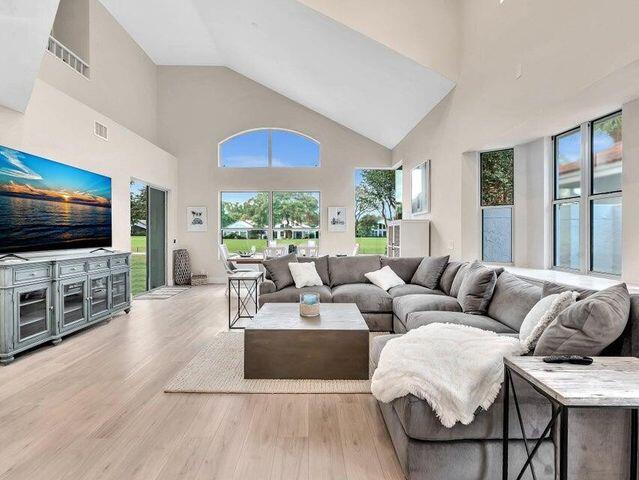 2237 NW 53rd Street