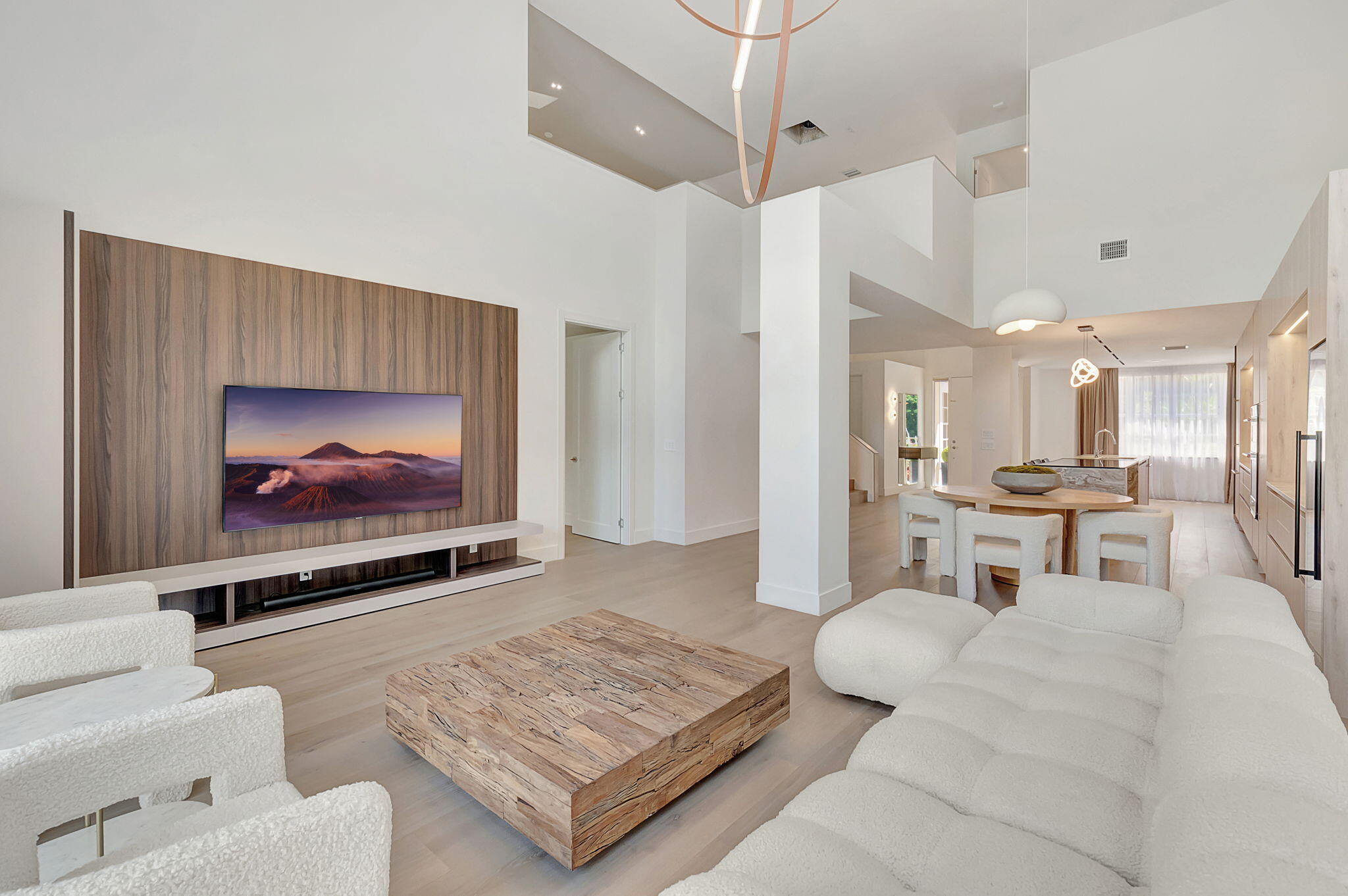 5607 NW 24th Terrace