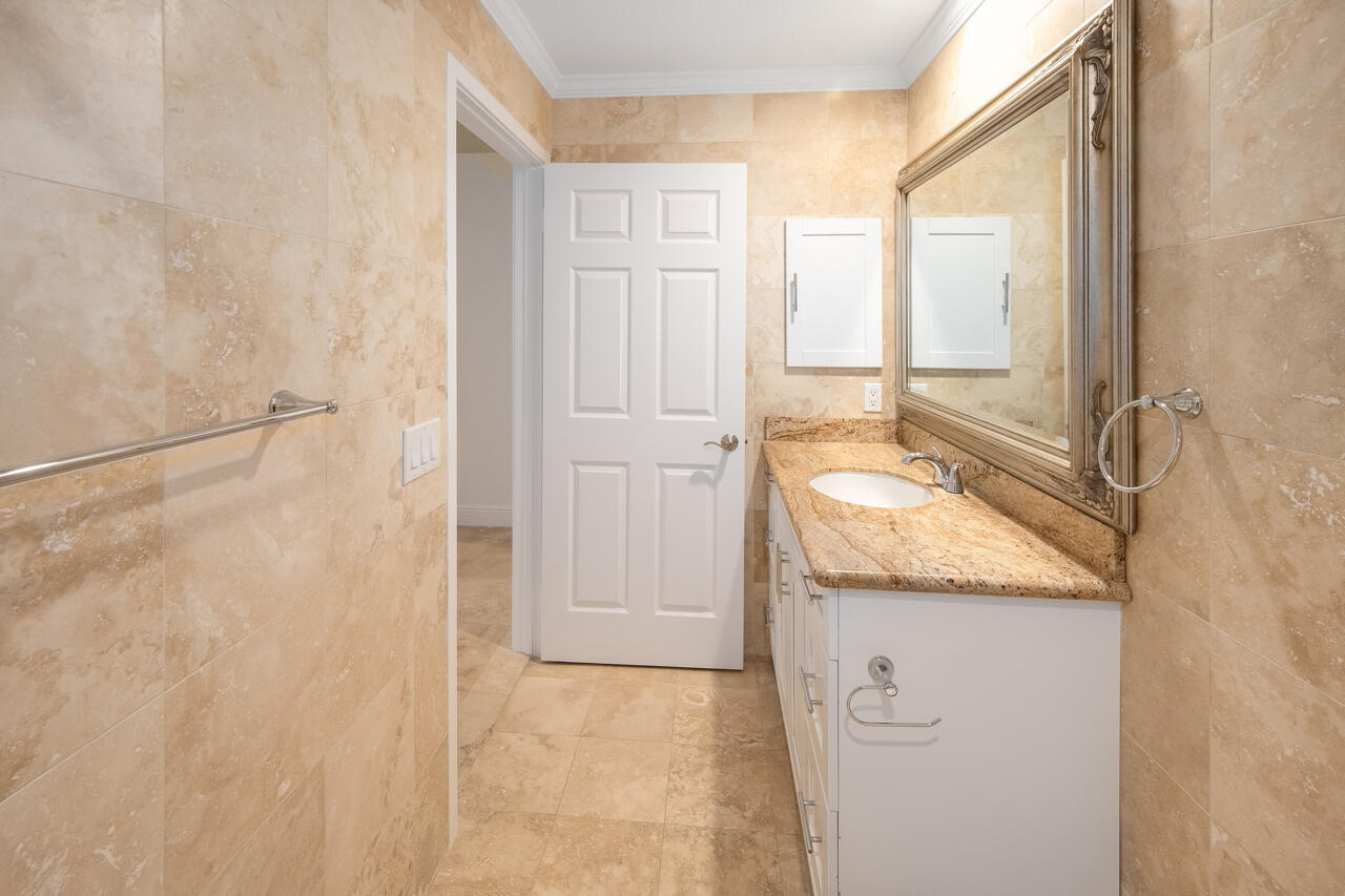 2075 NW 52nd Street