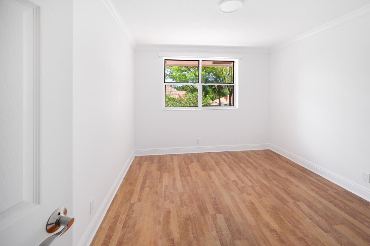 2075 NW 52nd Street