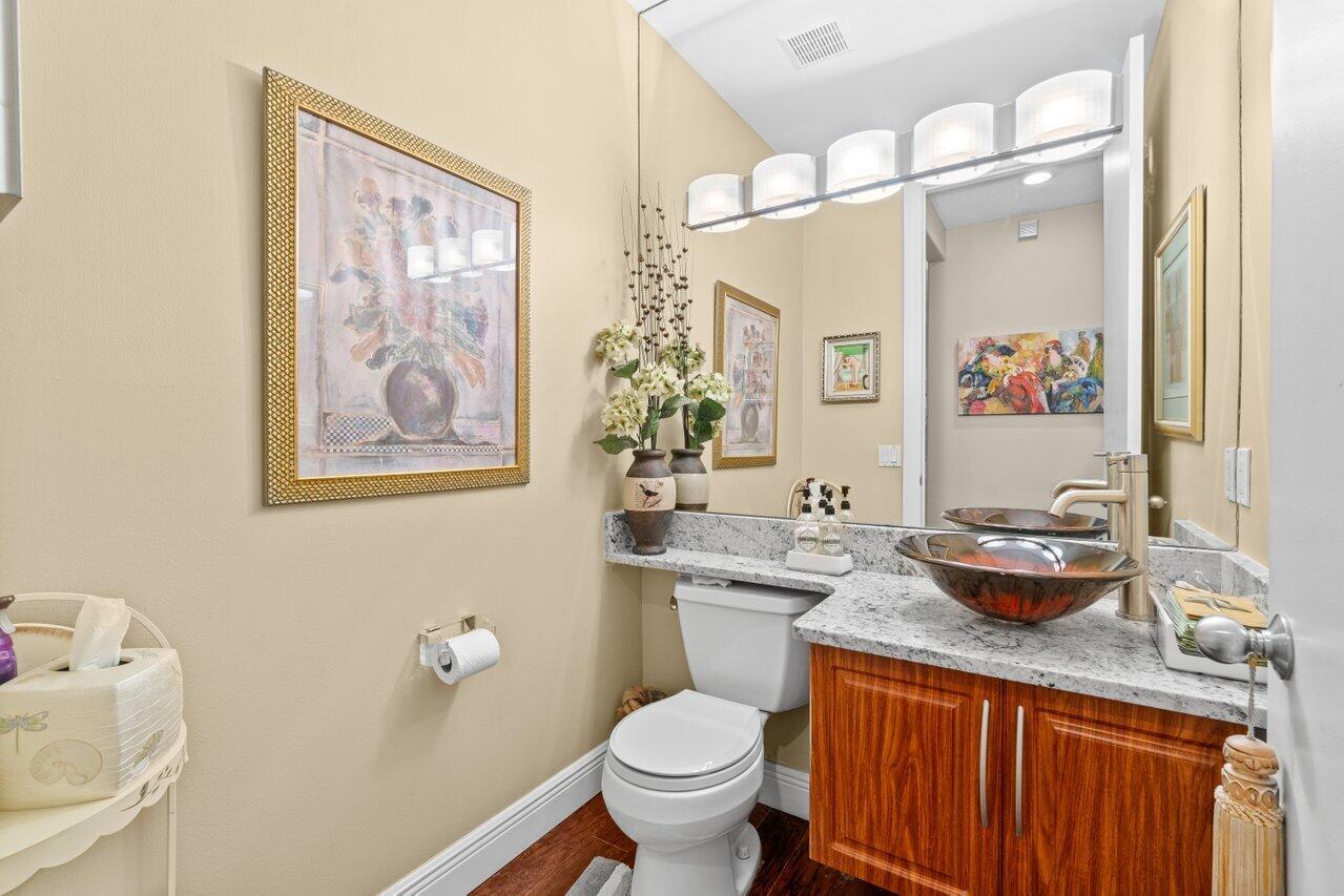 5846 NW 24th Avenue 202