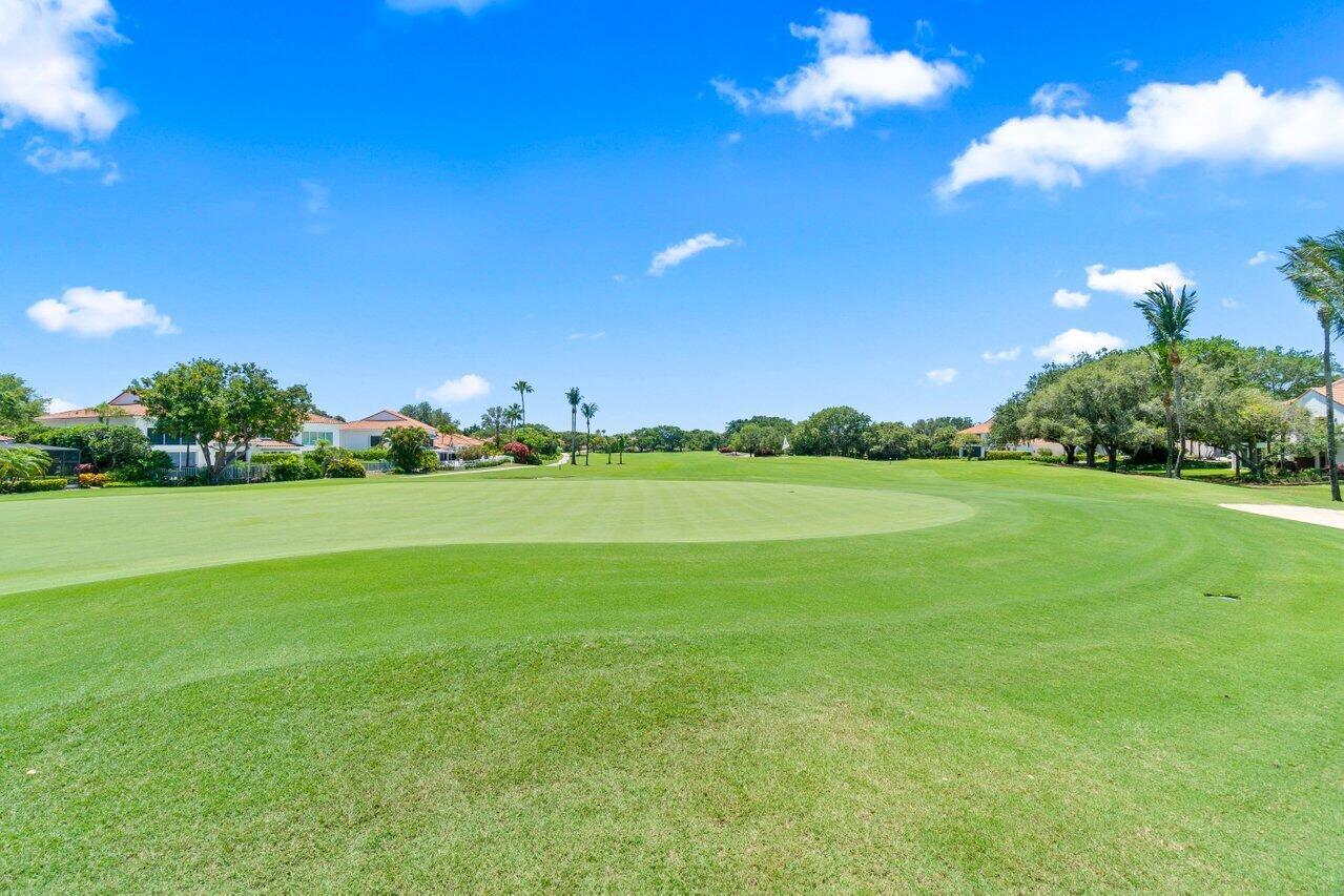 5846 NW 24th Avenue 202