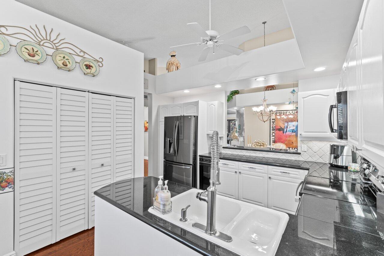 5846 NW 24th Avenue 202