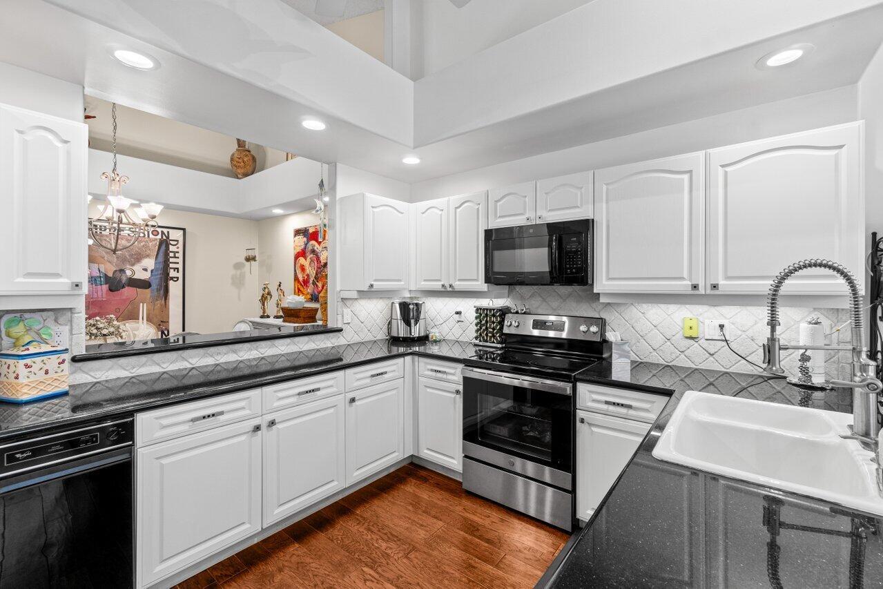 5846 NW 24th Avenue 202