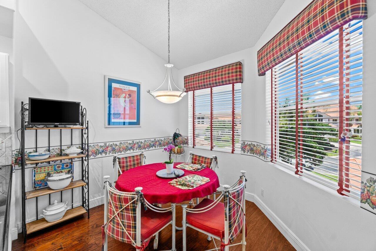 5846 NW 24th Avenue 202