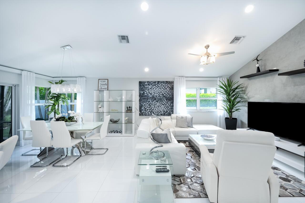 2081 NW 52nd Street