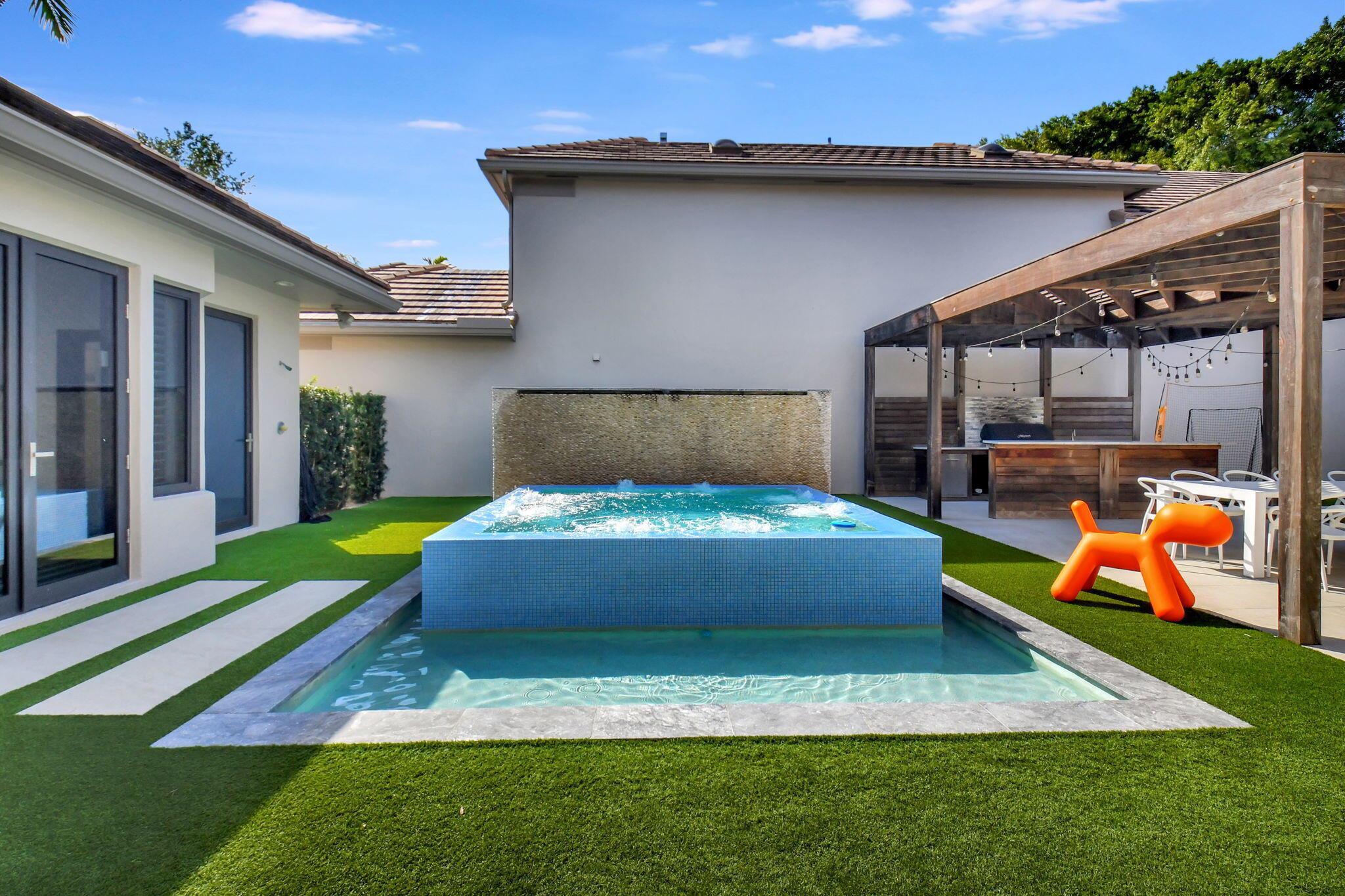 2467 NW 62nd Street