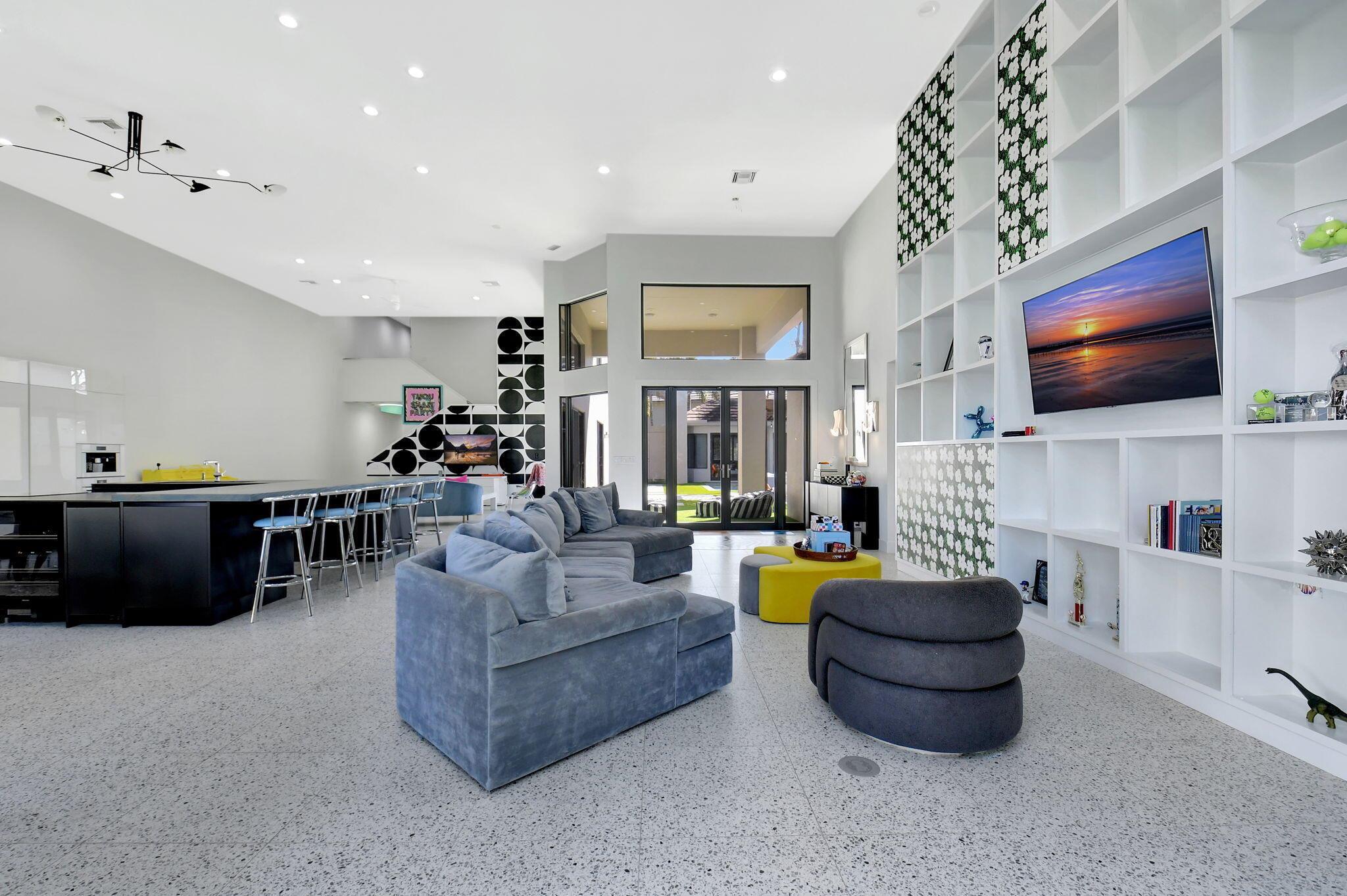 2467 NW 62nd Street