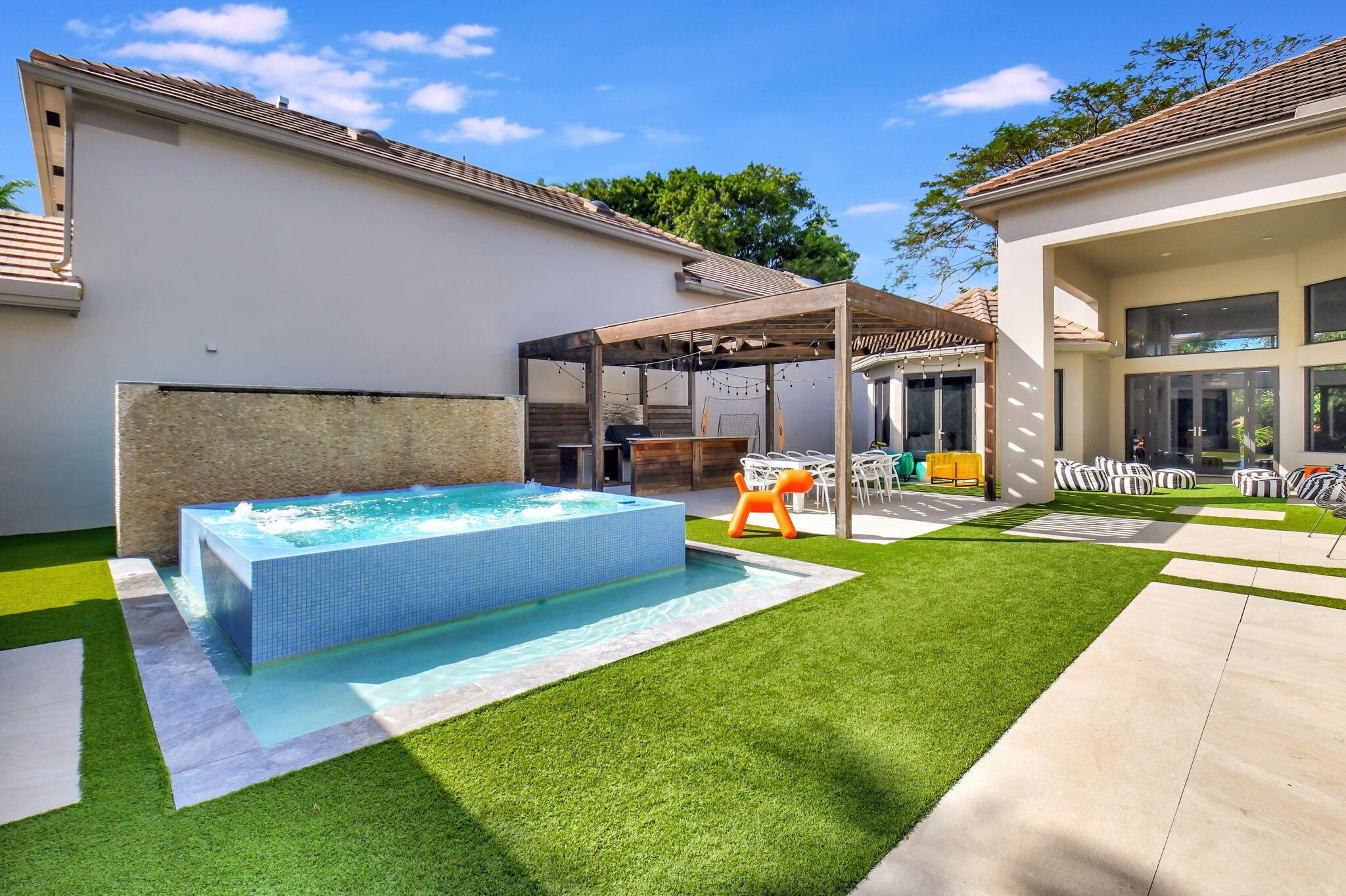 2467 NW 62nd Street