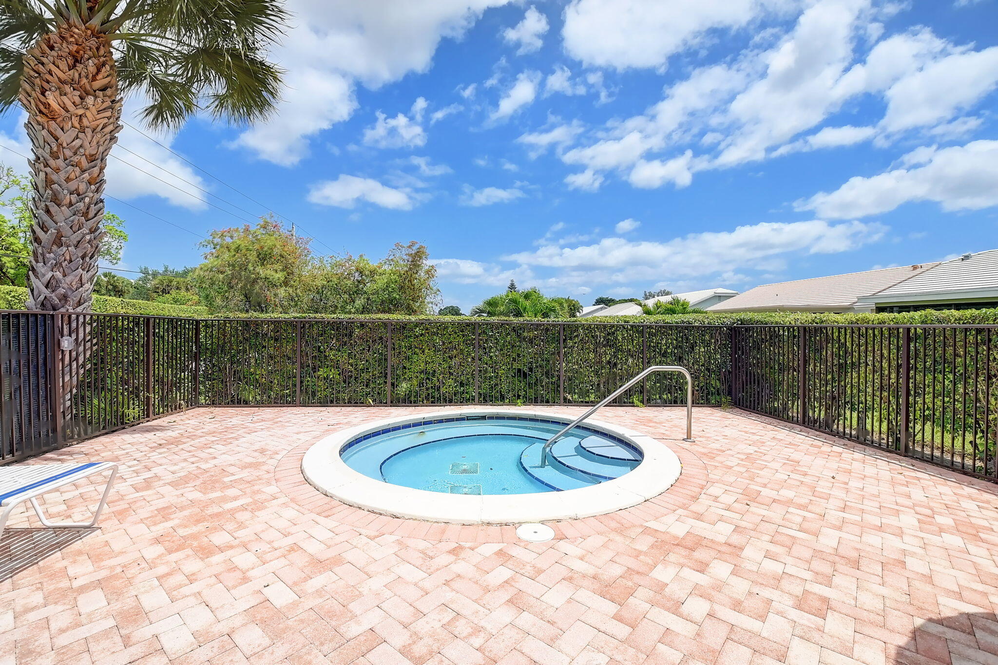 6581 Casabella Lane