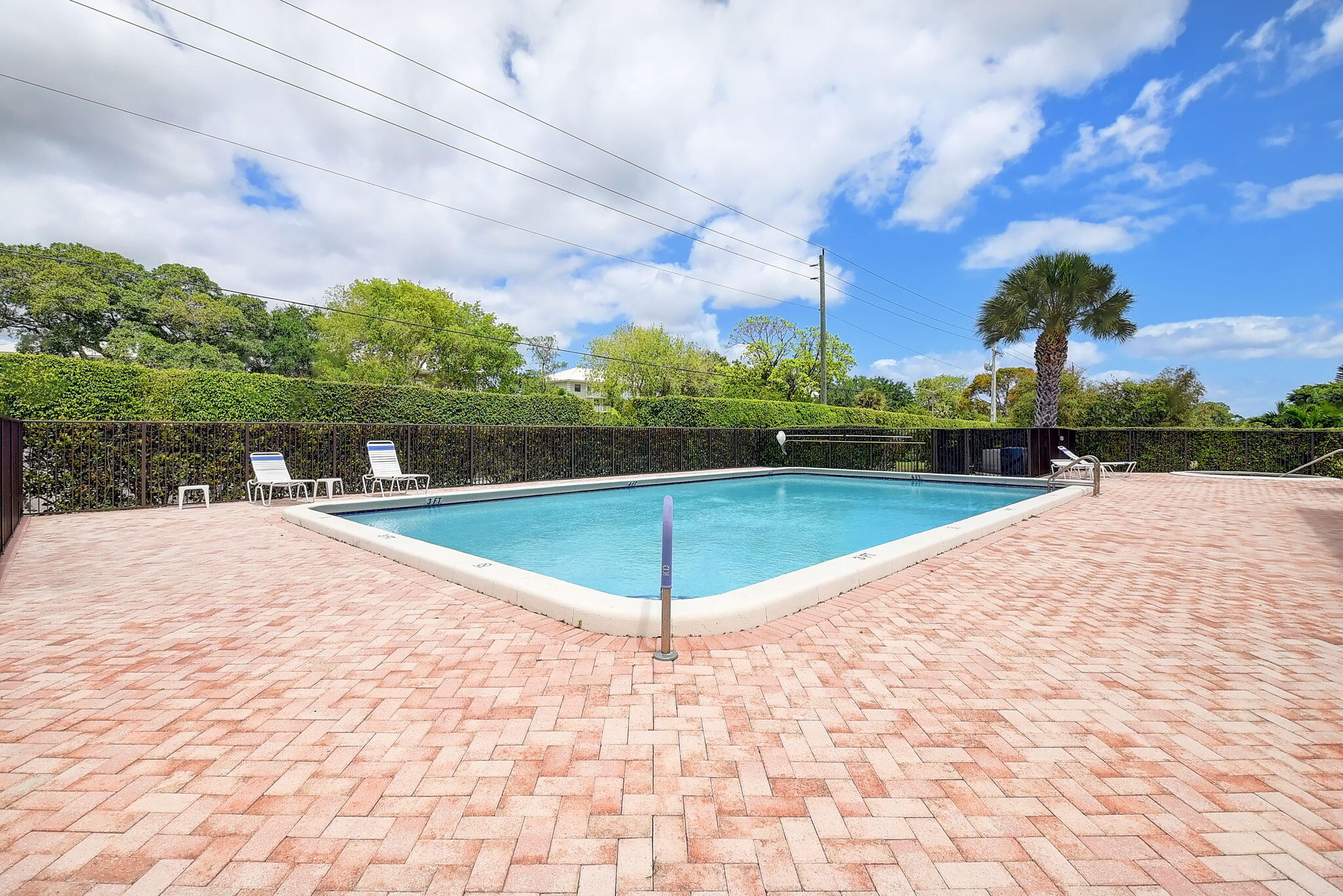 6581 Casabella Lane