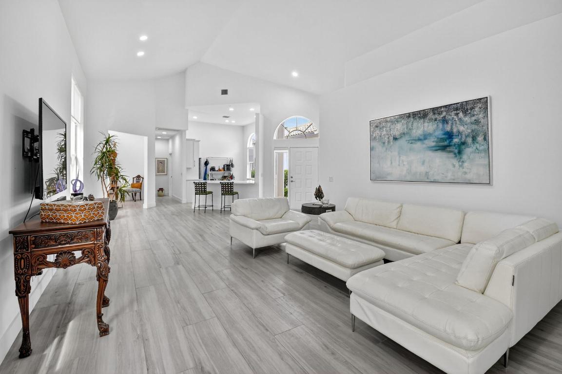 6668 NW 25th Terrace