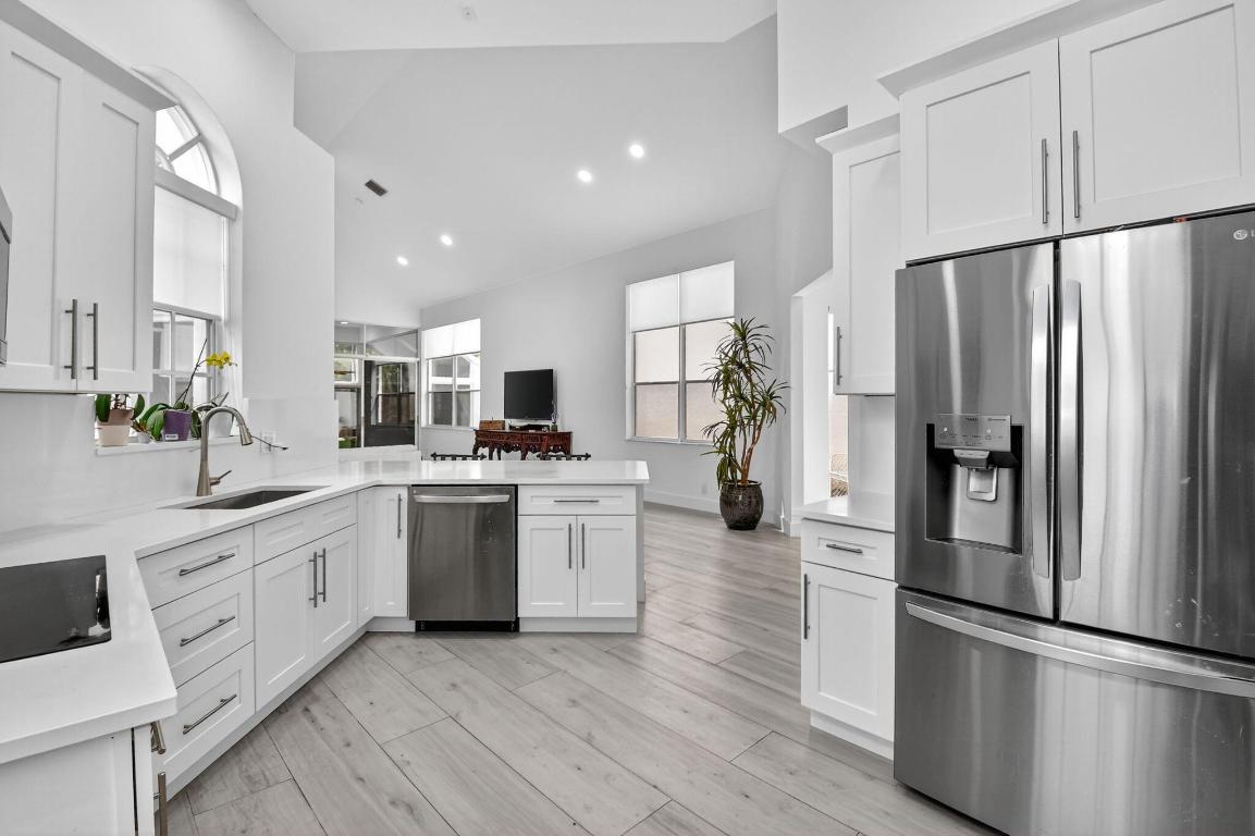 6668 NW 25th Terrace