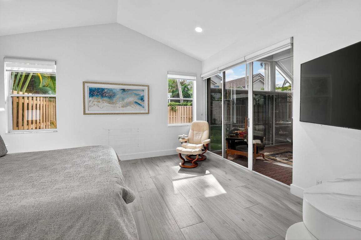 6668 NW 25th Terrace