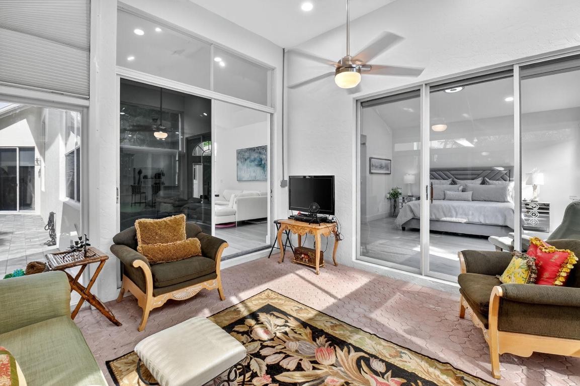 6668 NW 25th Terrace