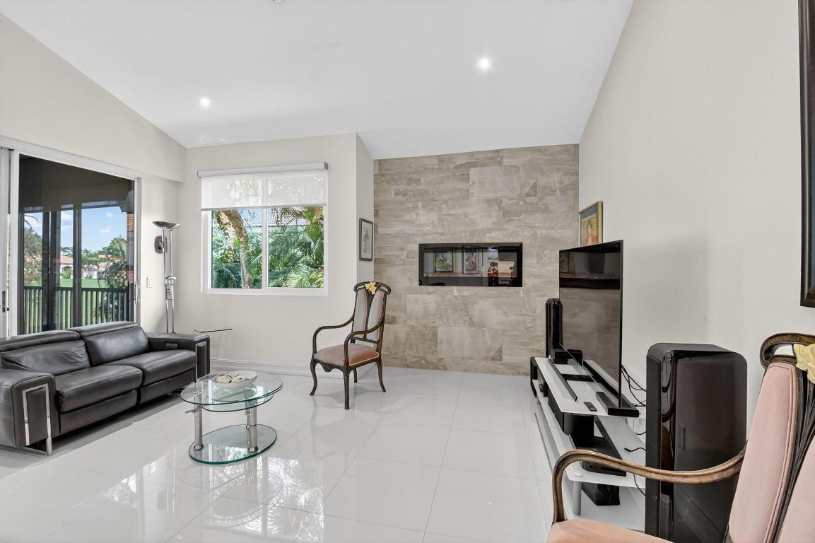 2421 NW 59th Street 303