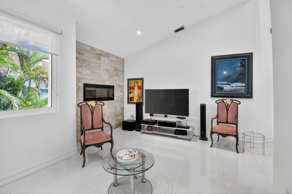 2421 NW 59th Street 303