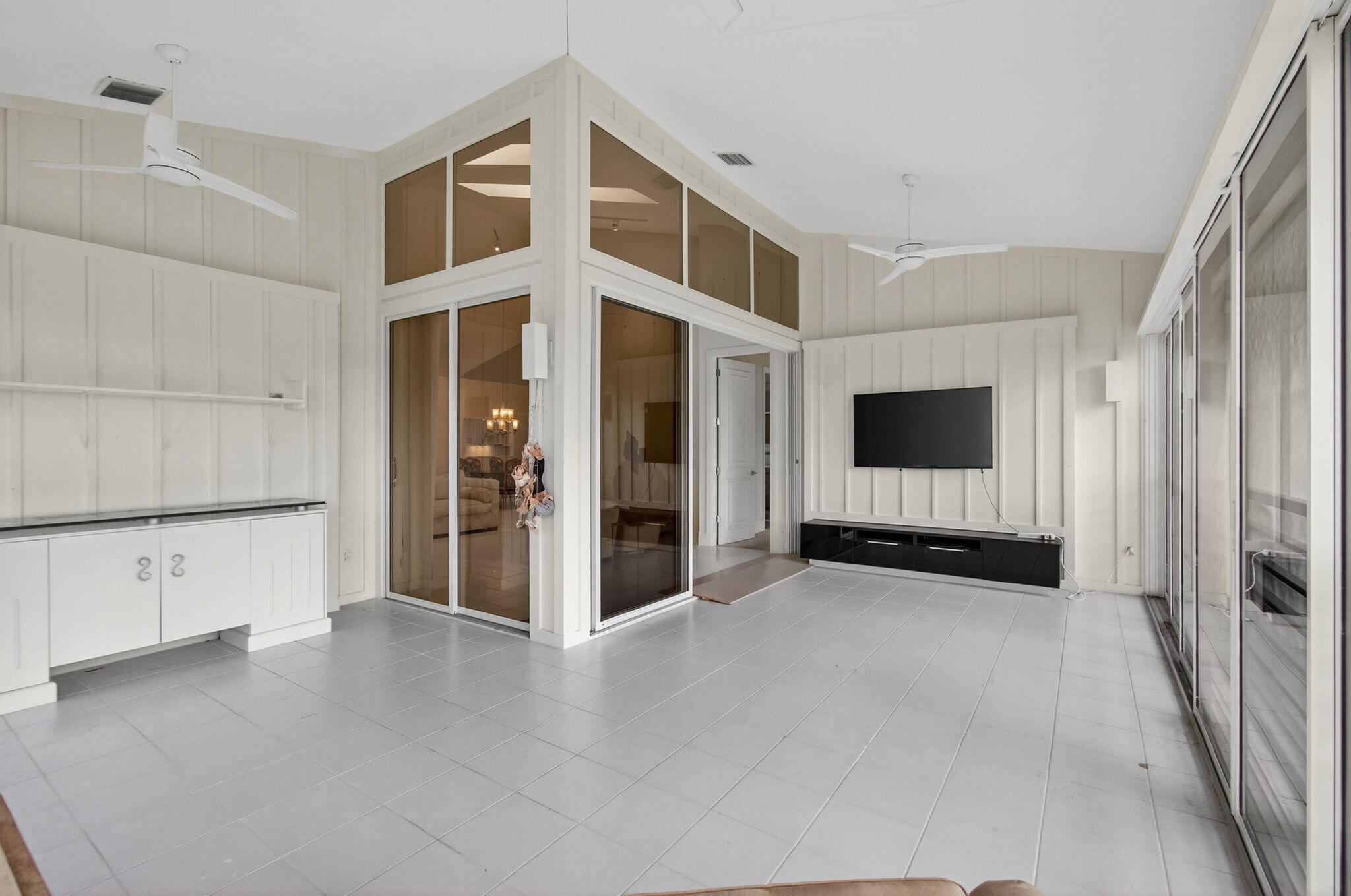 5846 NW 24th Avenue 203