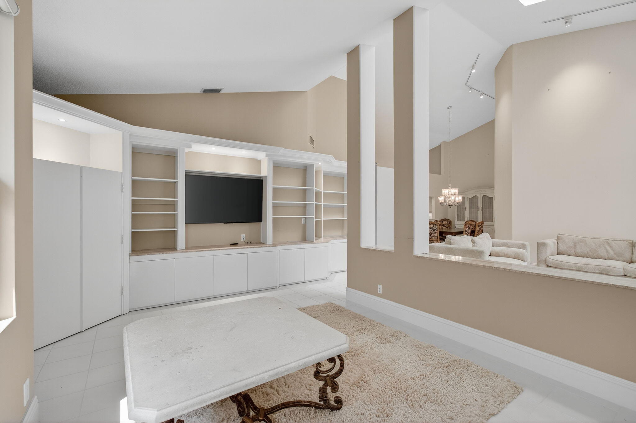 5846 NW 24th Avenue 203