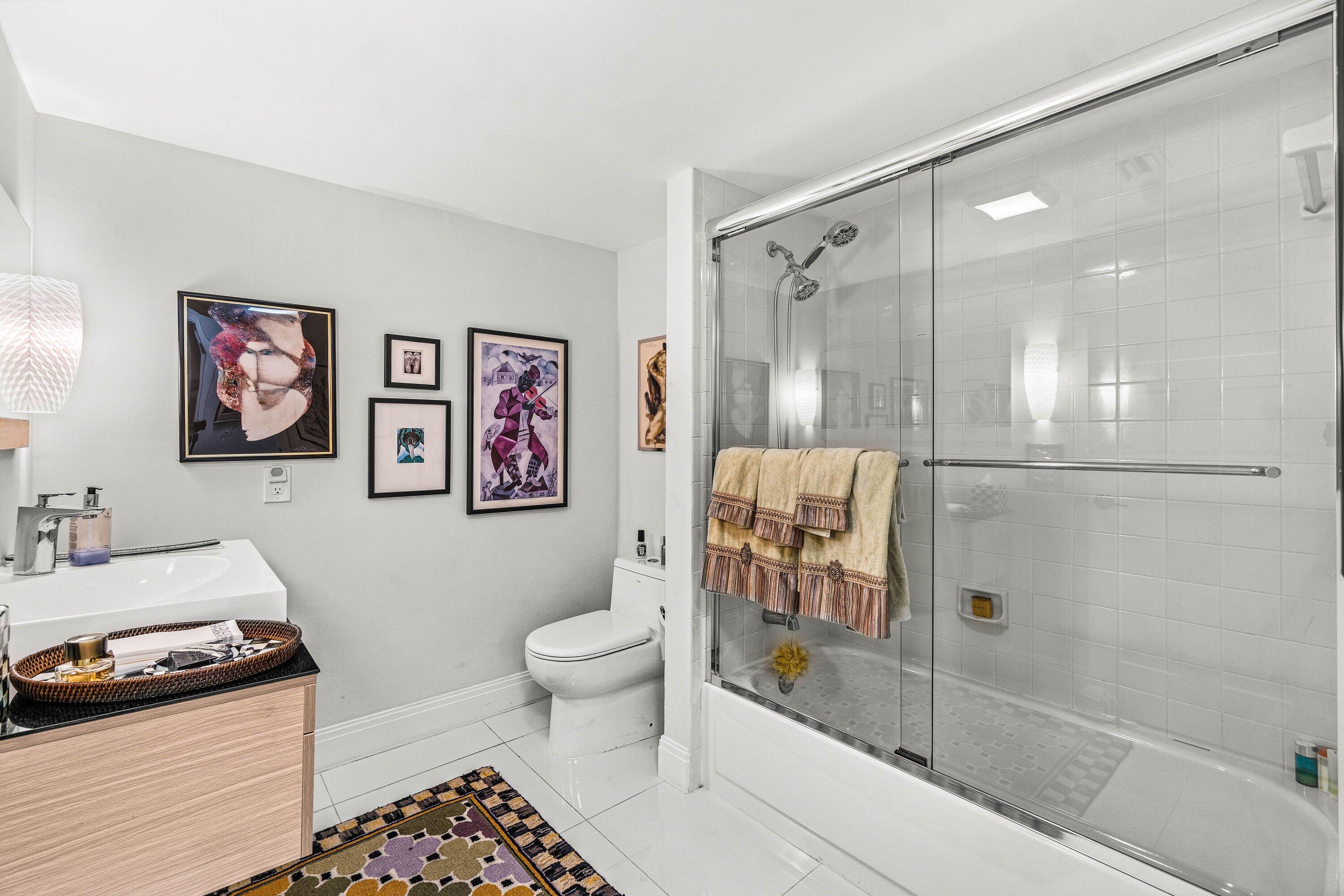 21693 Arriba Real 24-B