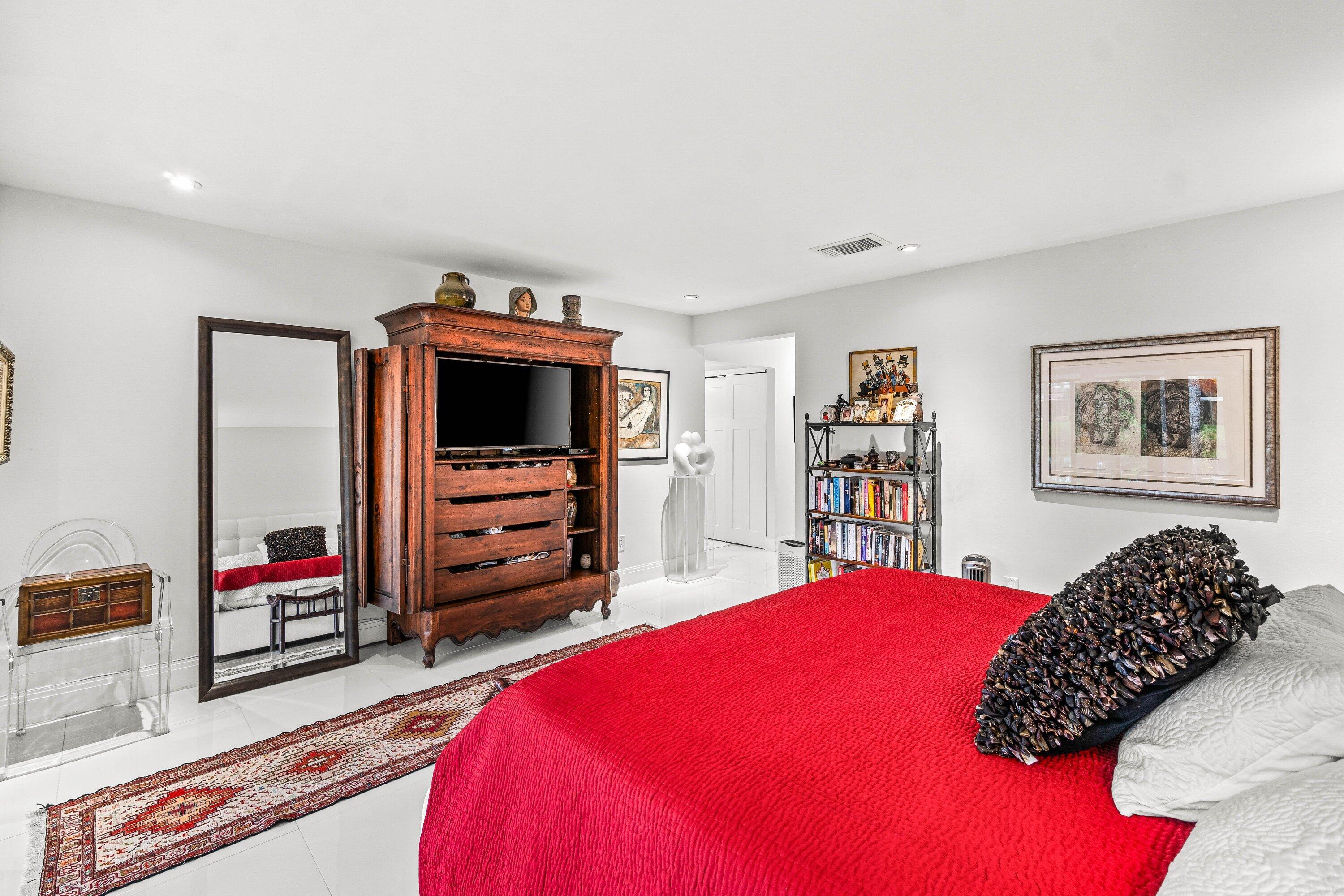 21693 Arriba Real 24-B