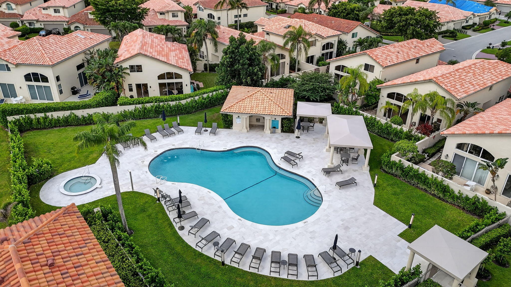 2565 NW 52nd Street