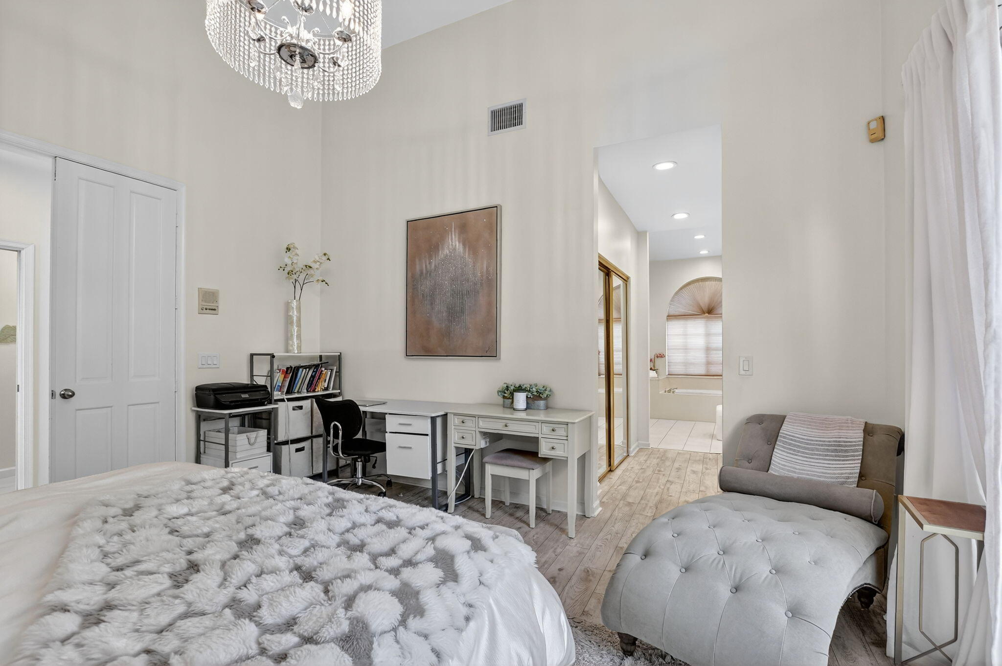 2565 NW 52nd Street
