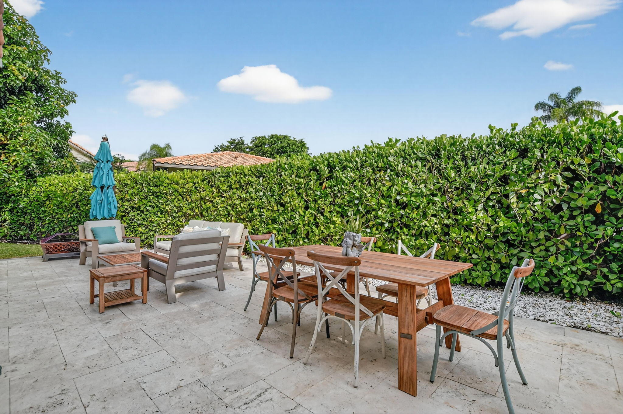 2565 NW 52nd Street