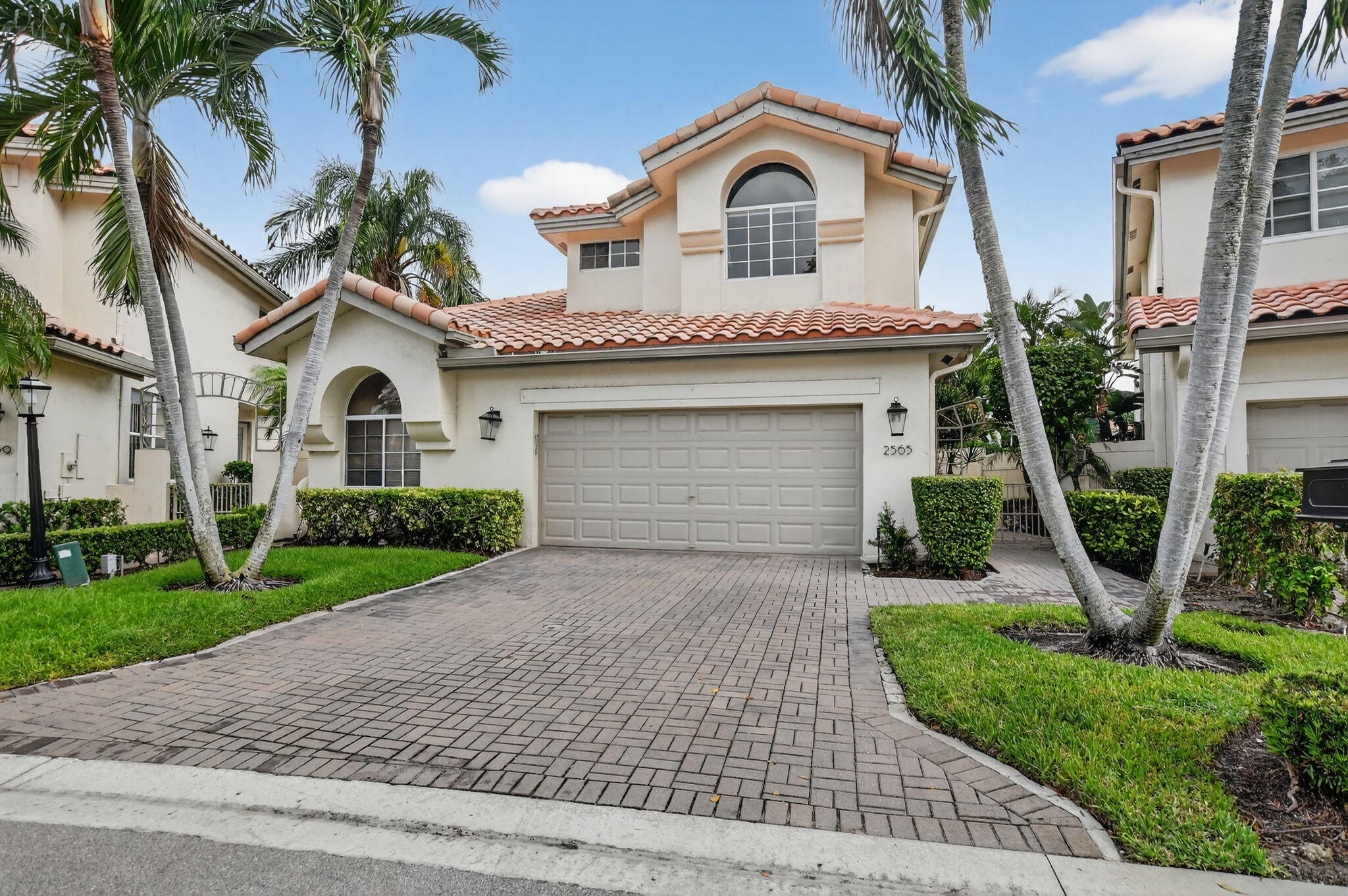 2565 NW 52nd Street