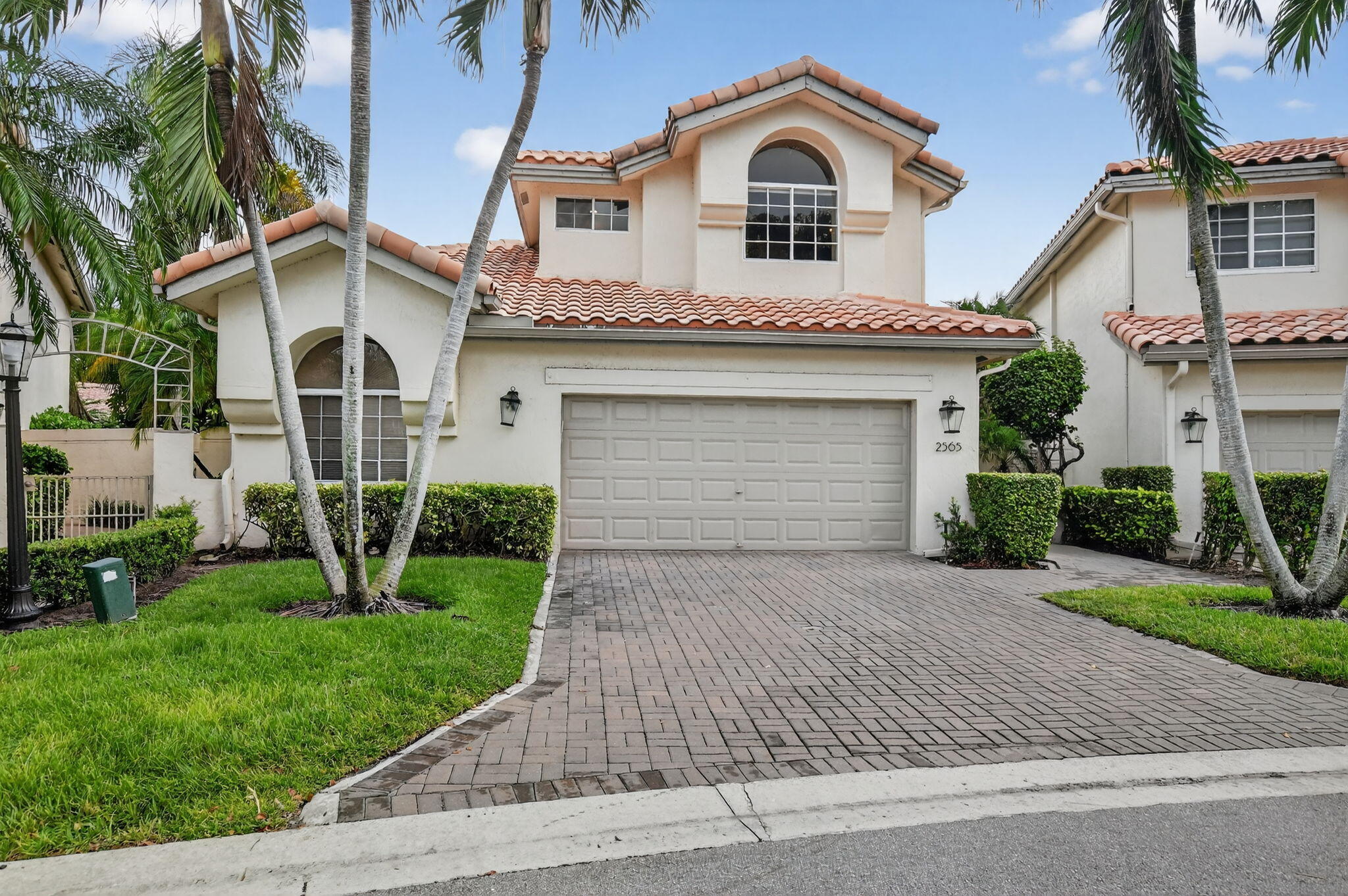 2565 NW 52nd Street