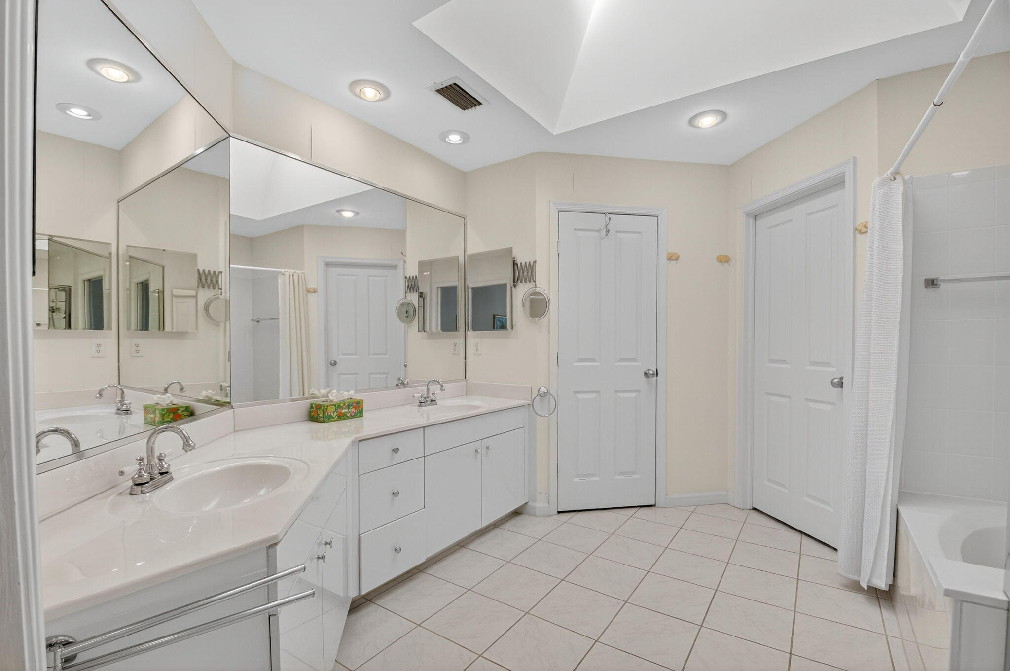 5309 NW 26th Circle