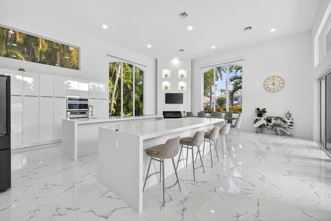 2673 NW 64th Boulevard