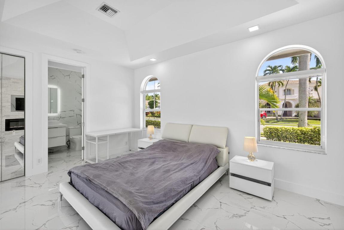 2673 NW 64th Boulevard