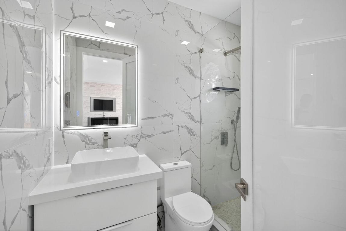 2673 NW 64th Boulevard