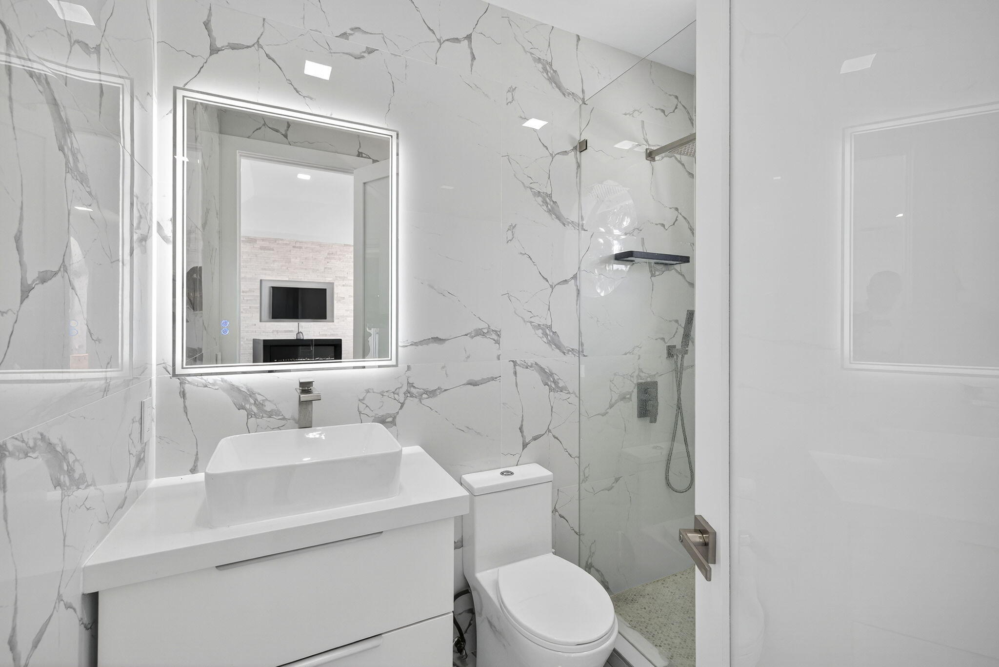 2673 NW 64th Boulevard