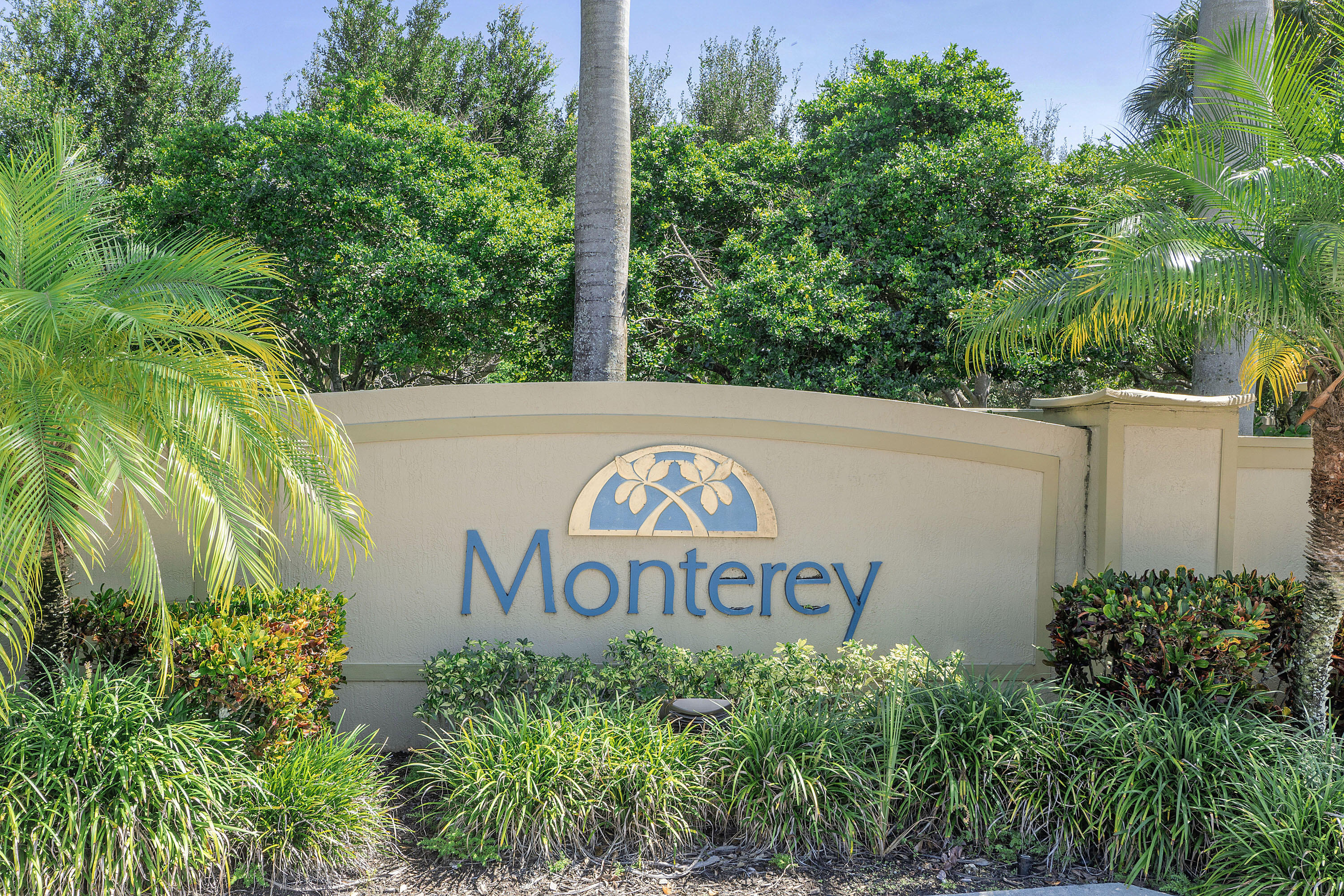 286 Lake Monterey Circle