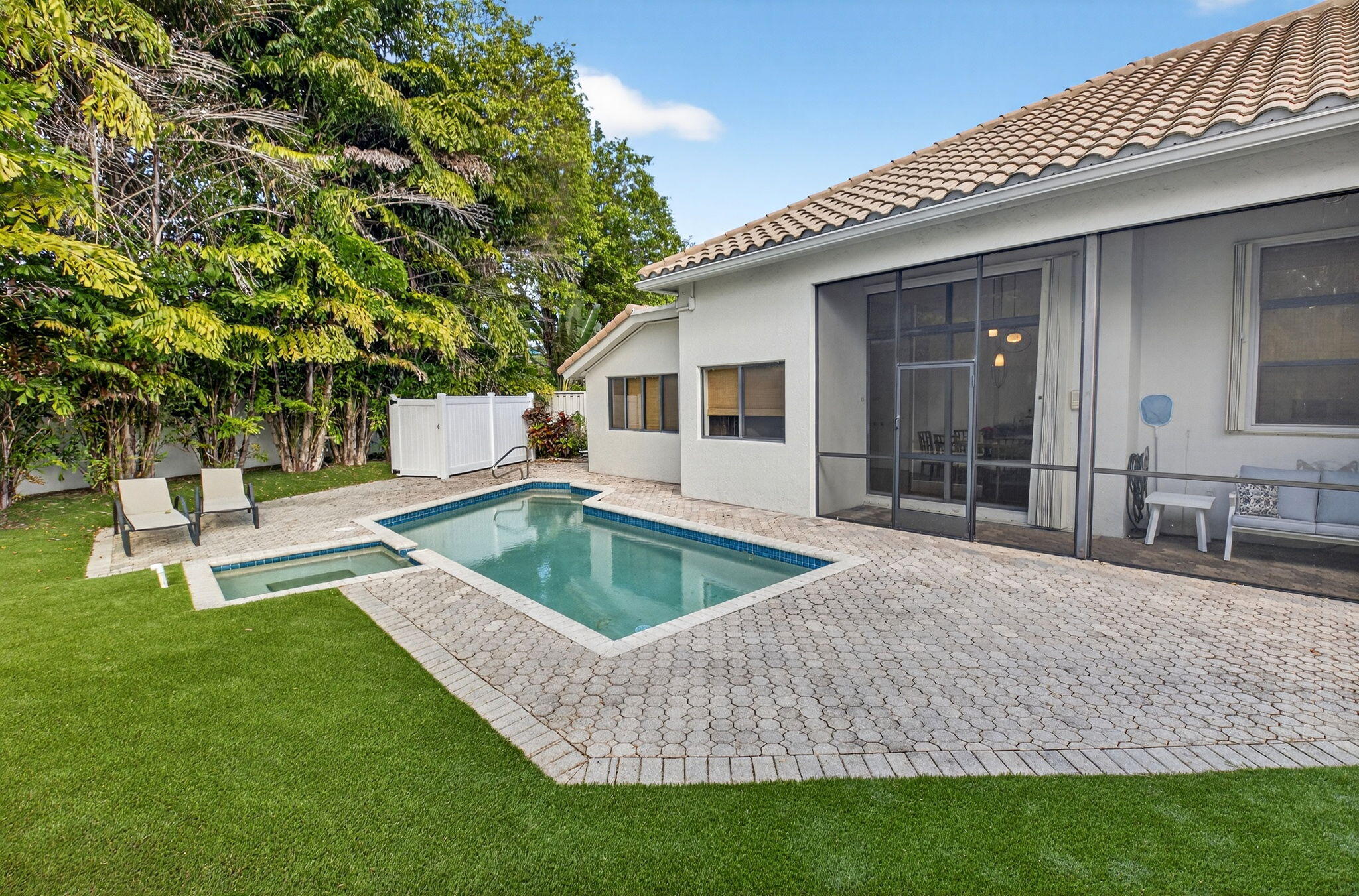 2437 NW 64th Street