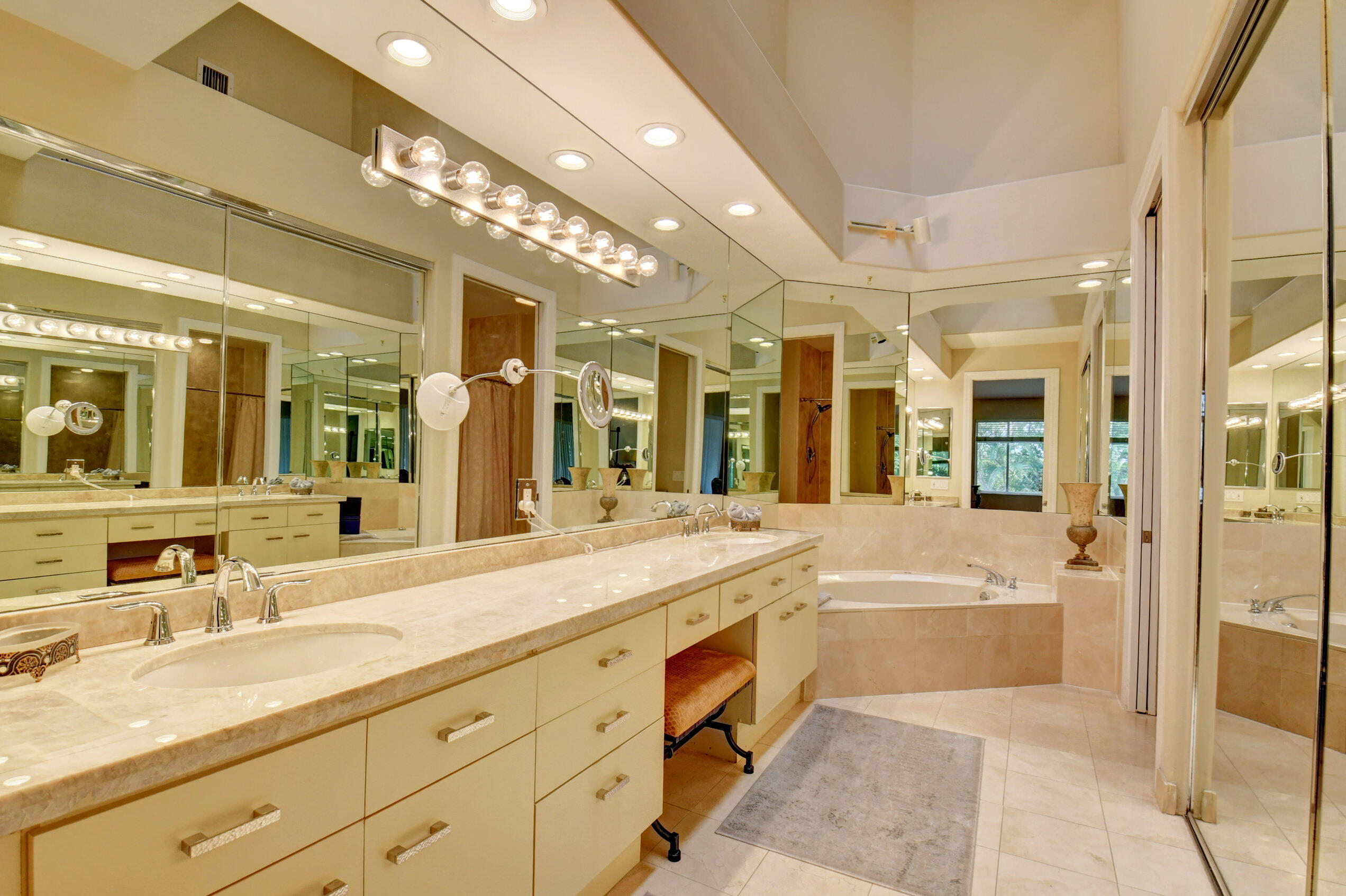 2464 NW 59th Street 1103