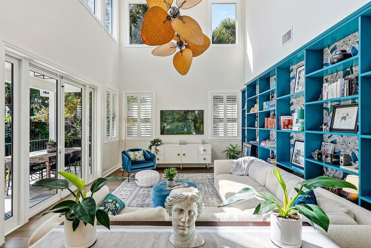 6 NW 11th Street