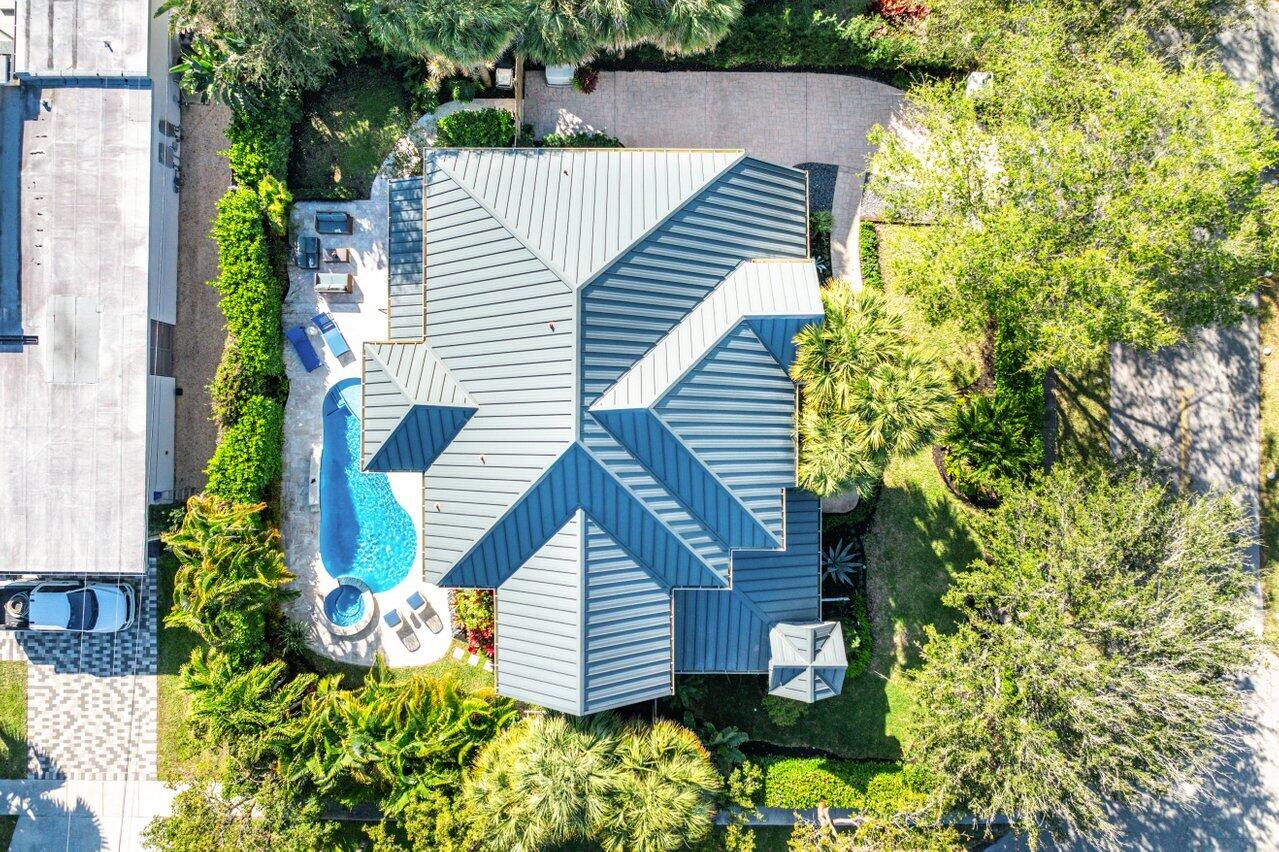 6 NW 11th Street