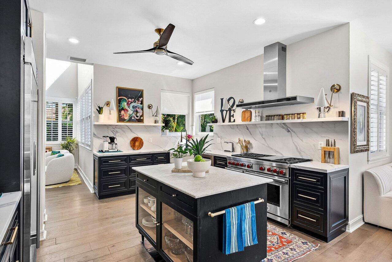 6 NW 11th Street