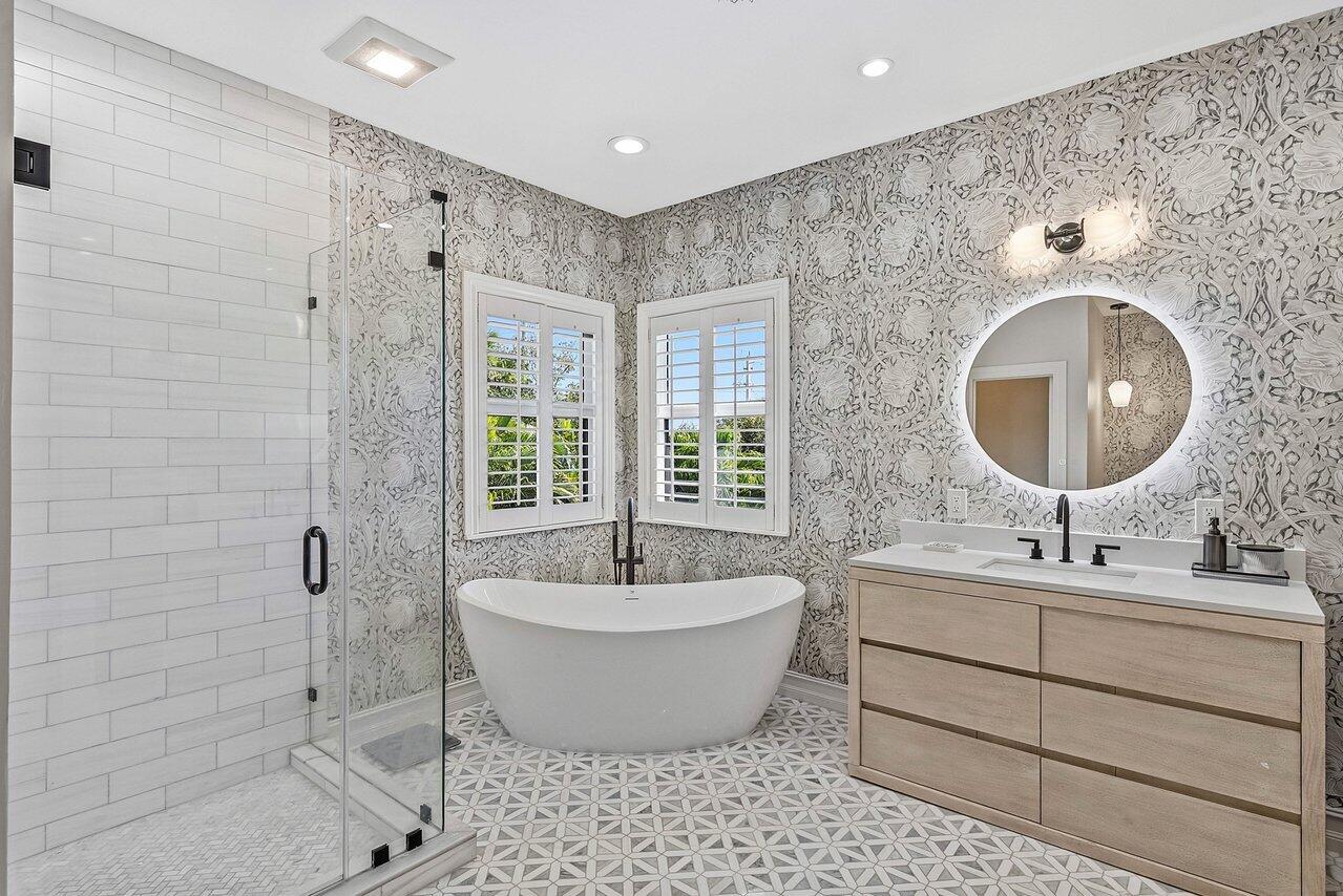 6 NW 11th Street
