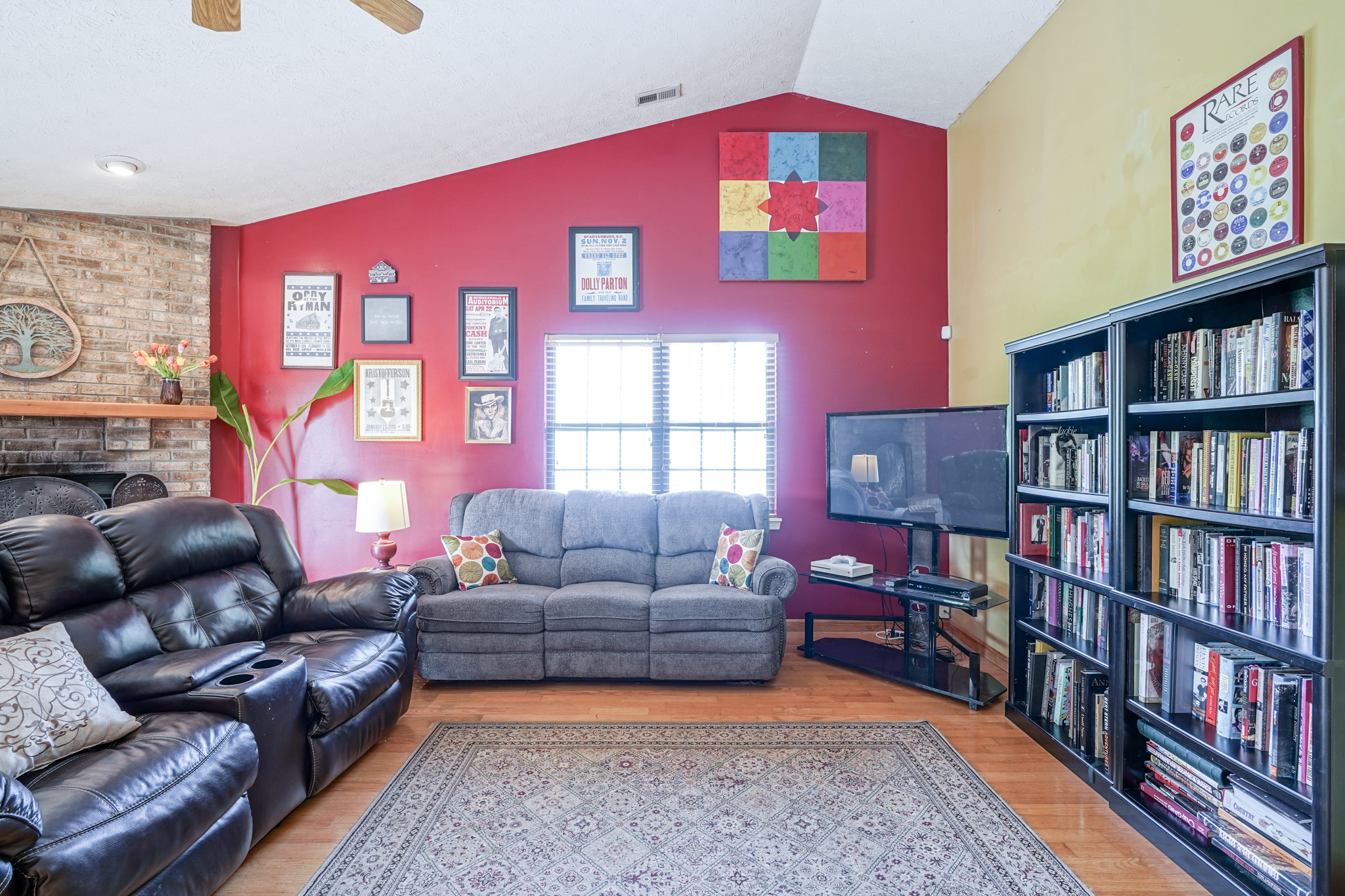 5543 Pine Knoll Boulevard