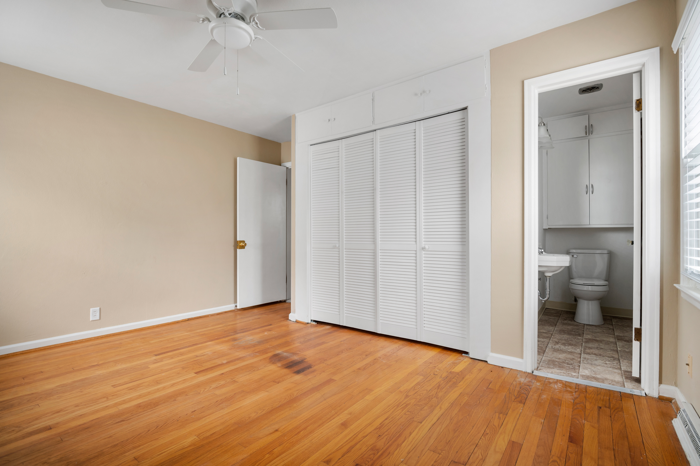 921 W 7th Street