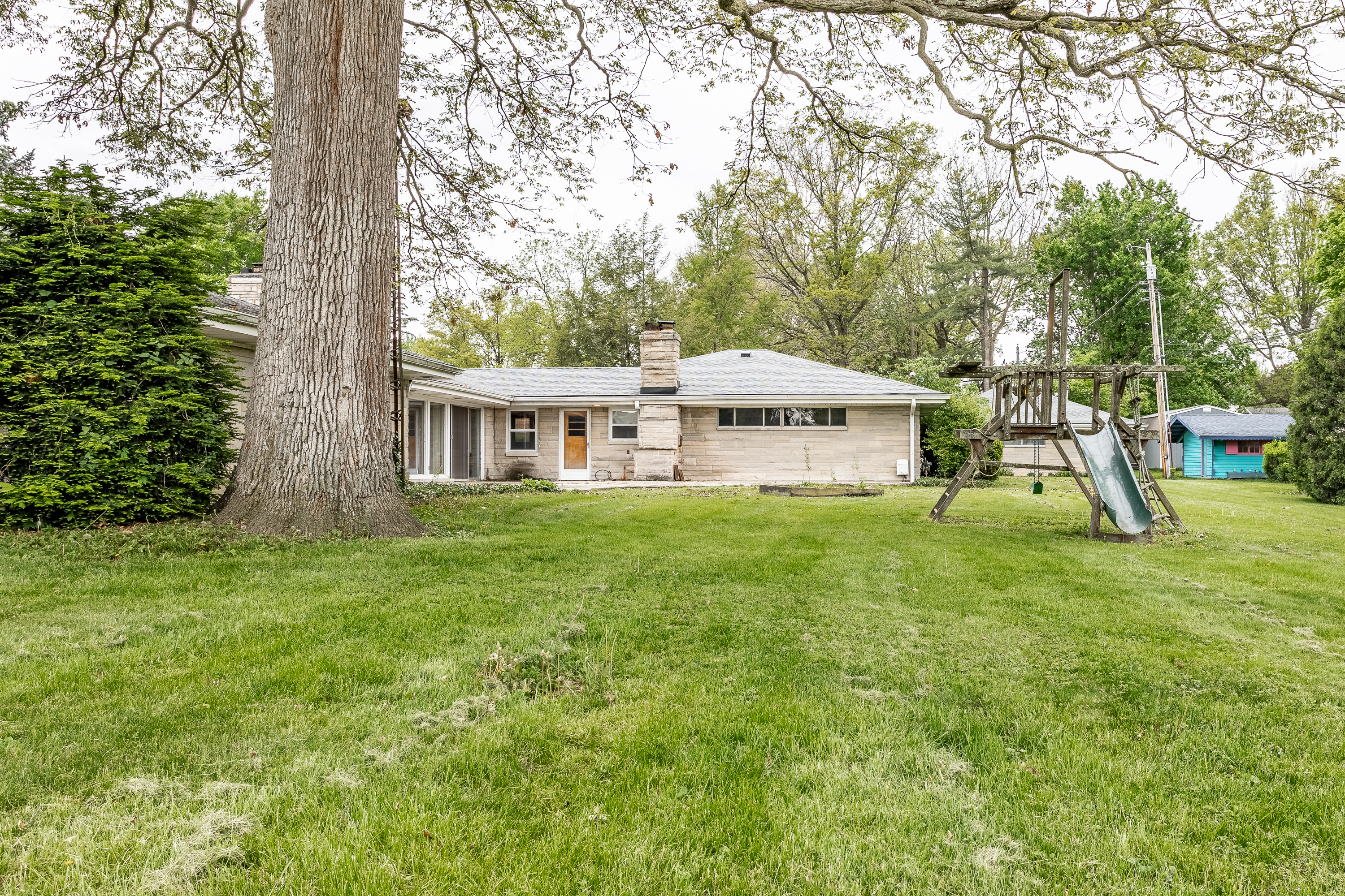 3140 W South Drive
