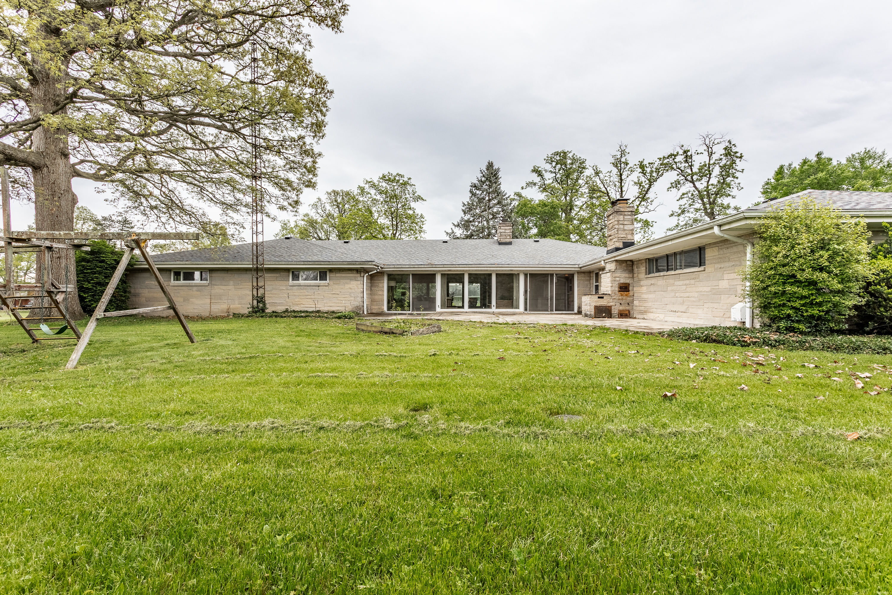 3140 W South Drive